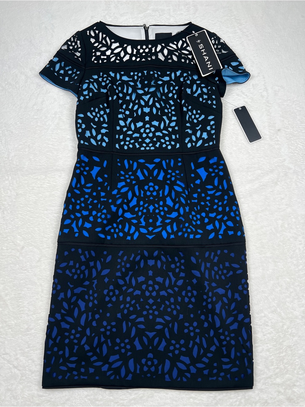 Shani Ombre Laser-Cut Lace Sheath Dress Blue Colorblock Size 4 NWT